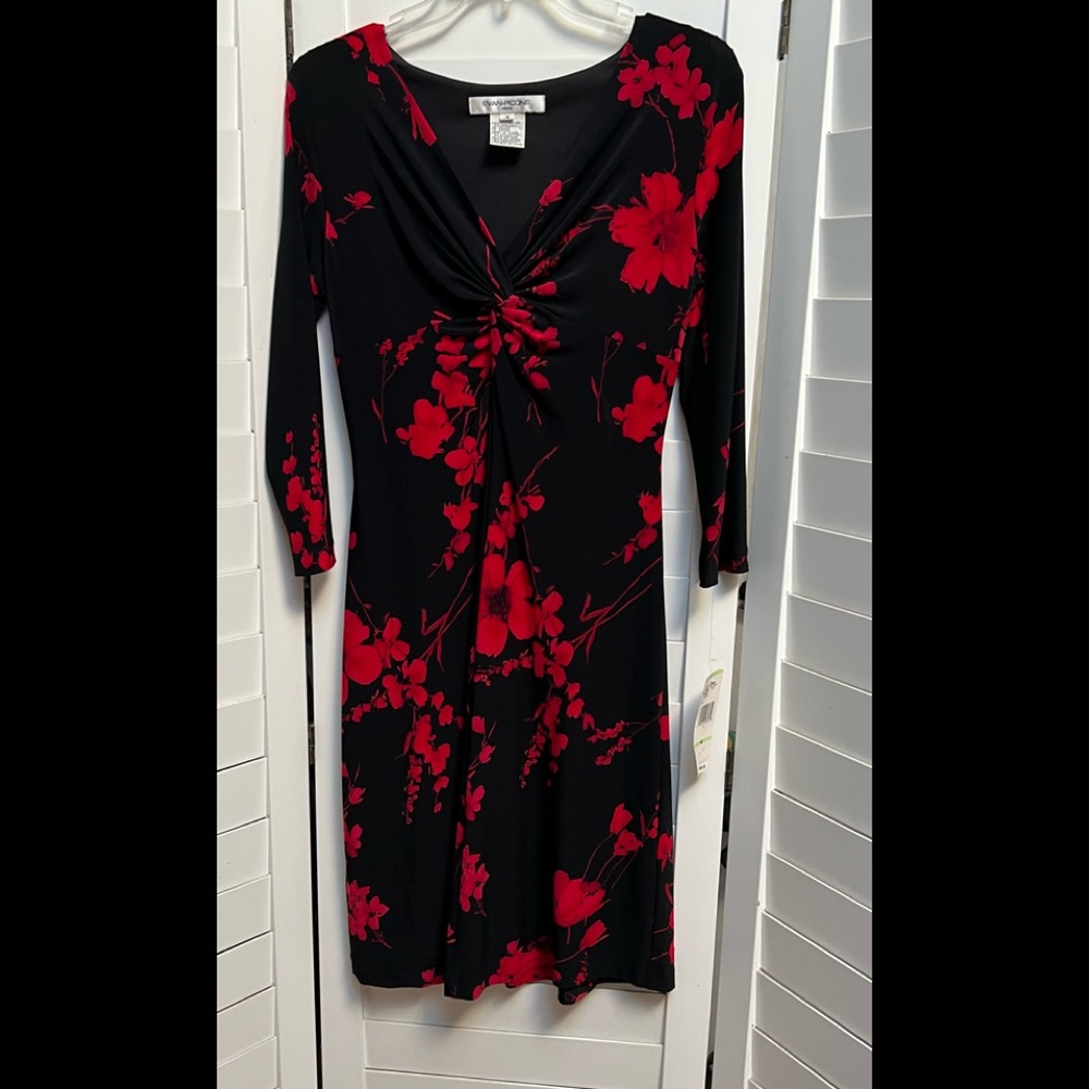 DRESS by EVAN PICONE SIZE 4, RED AND BLACK, LONG SLEEVE V NECK, NWT